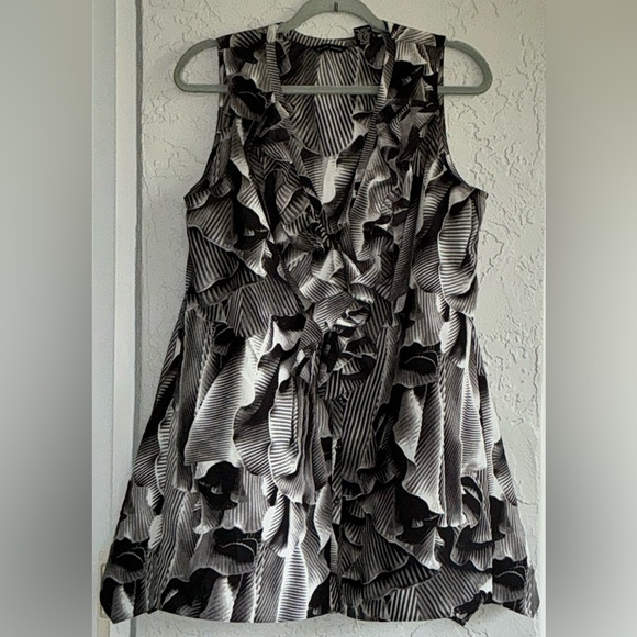 New York & Company Black and White Ruffle Blouse - Picture 1 of 7